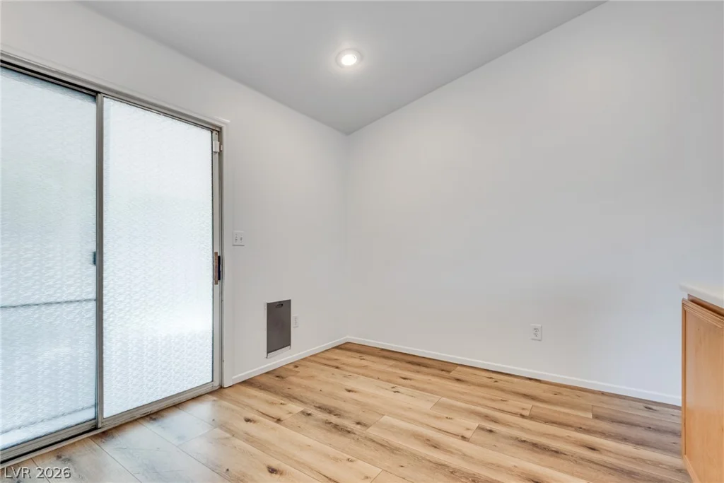 4833 Whispering Spring, Las Vegas, NV 89131