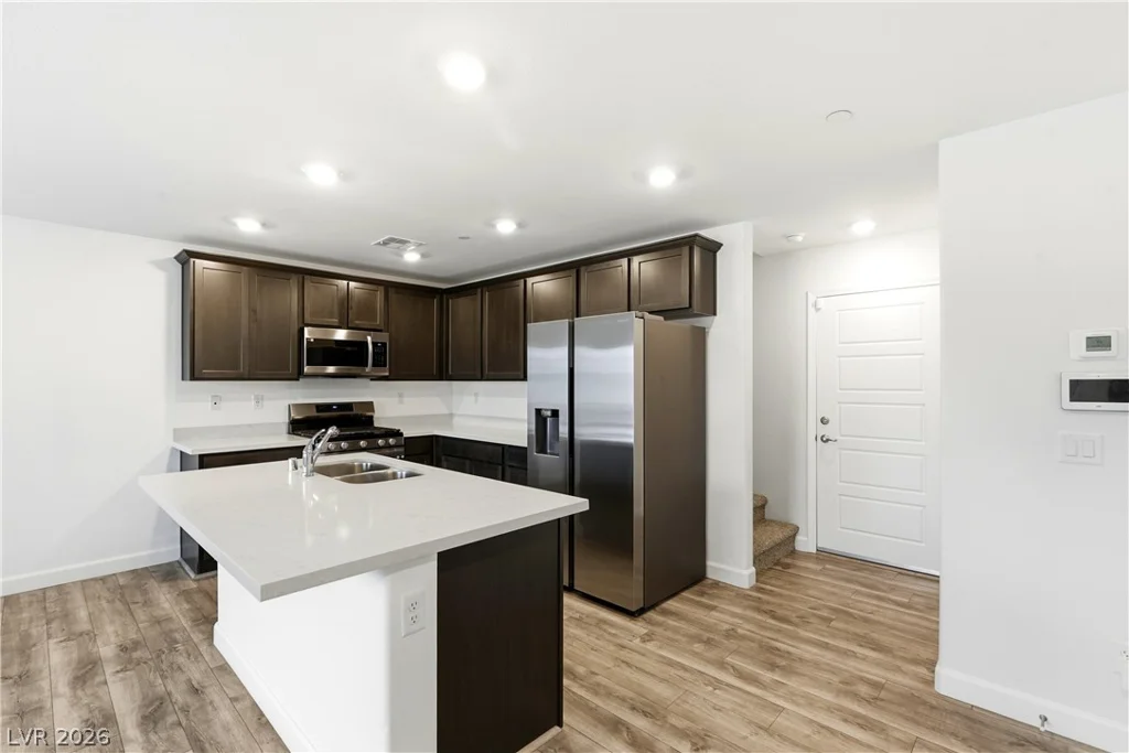 839 Watford, Henderson, NV 89011