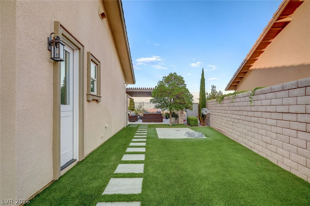 274 Evante, Las Vegas, NV 89138