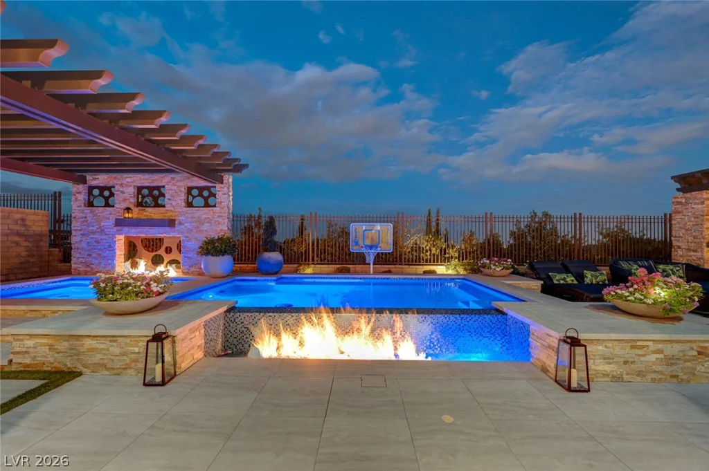 274 Evante, Las Vegas, NV 89138
