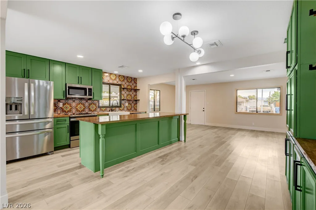 1032 Howard, Las Vegas, NV 89104