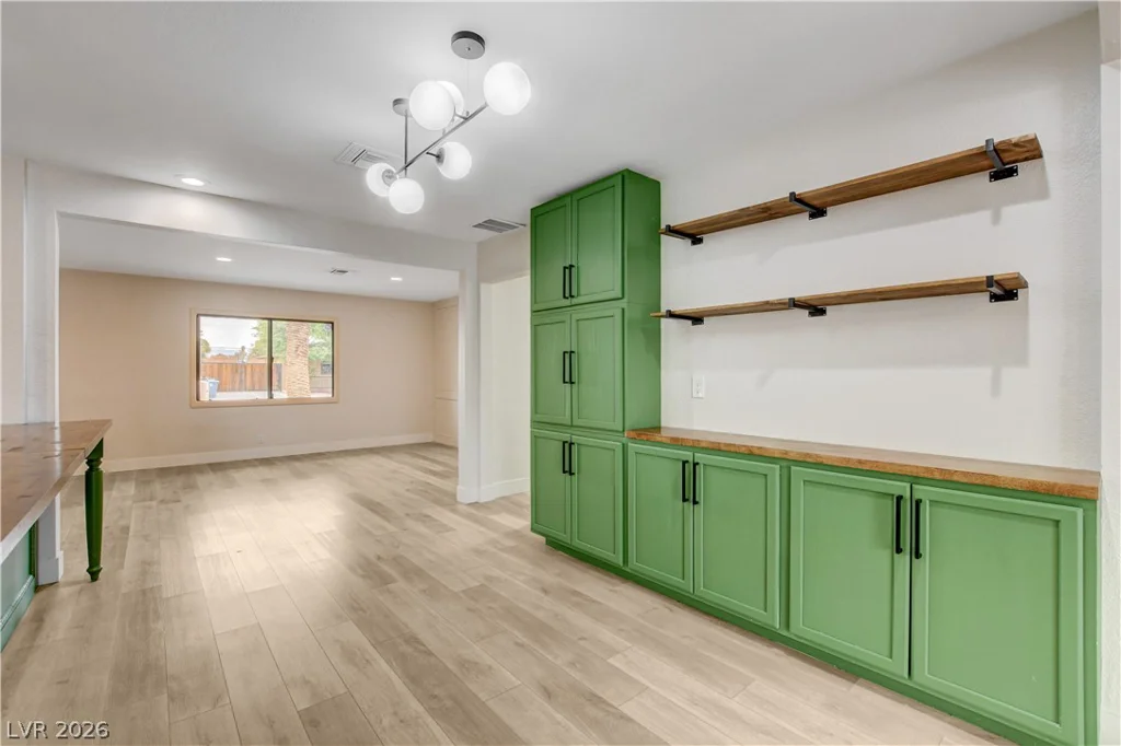 1032 Howard, Las Vegas, NV 89104