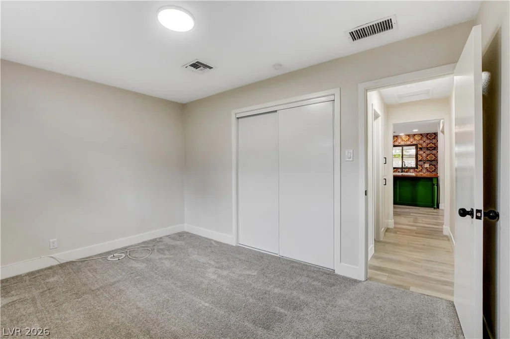 1032 Howard, Las Vegas, NV 89104