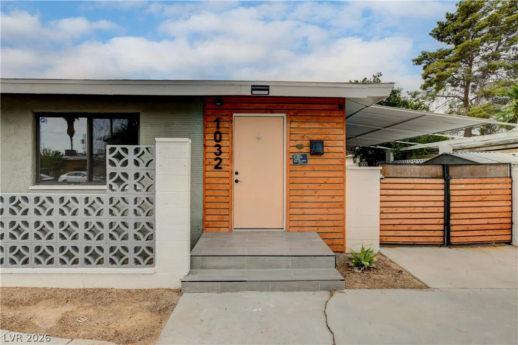 1032 Howard, Las Vegas, NV 89104