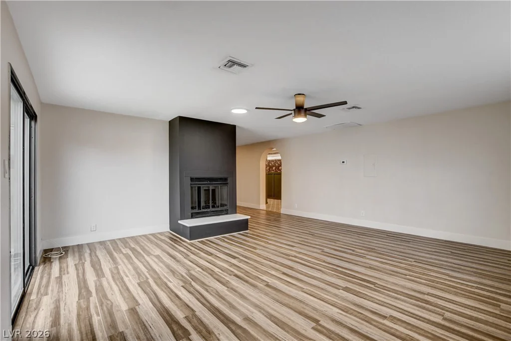 1032 Howard, Las Vegas, NV 89104
