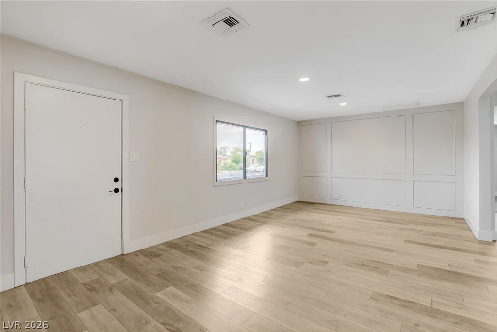 1032 Howard, Las Vegas, NV 89104