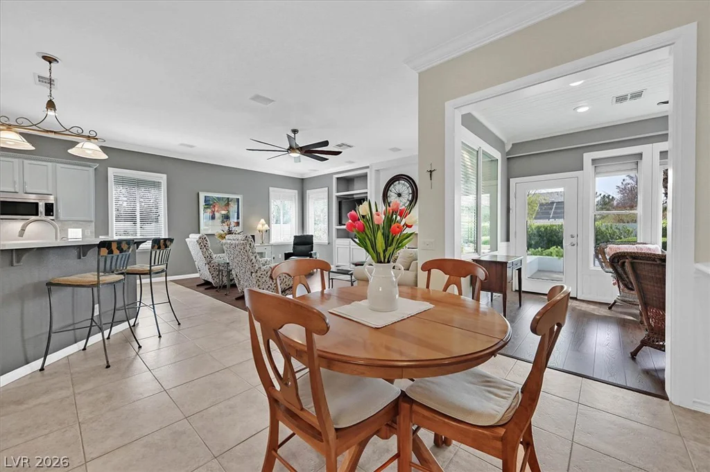 10813 Cedar Forest, Las Vegas, NV 89144