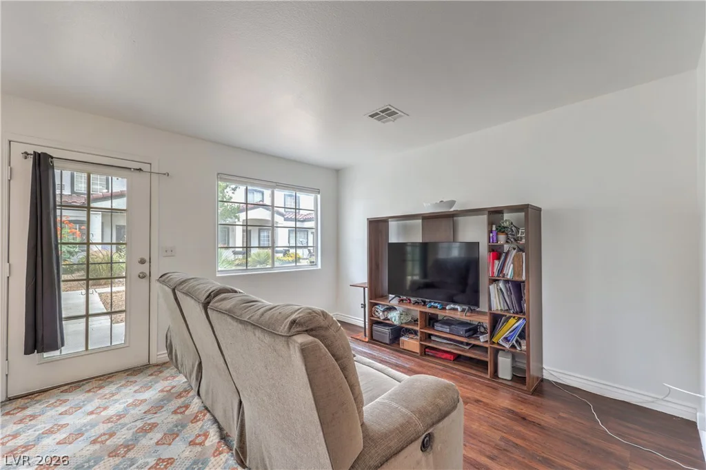 5330 Charleston, Las Vegas, NV 89142