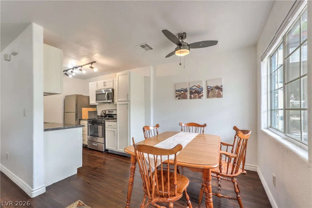 5330 Charleston, Las Vegas, NV 89142