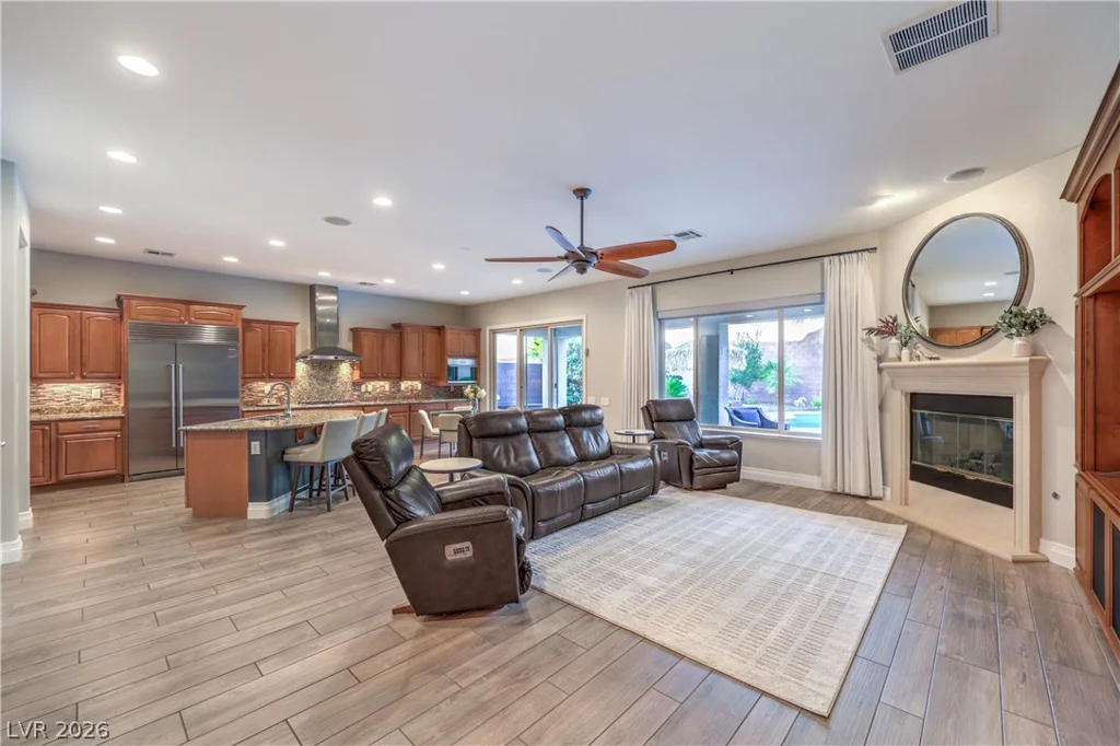 2676 Leon Say, Henderson, NV 89044