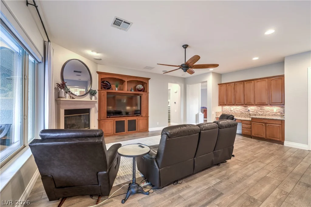 2676 Leon Say, Henderson, NV 89044