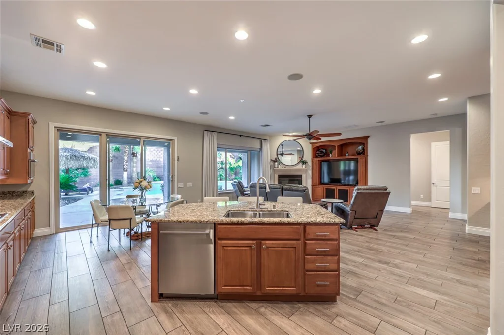 2676 Leon Say, Henderson, NV 89044