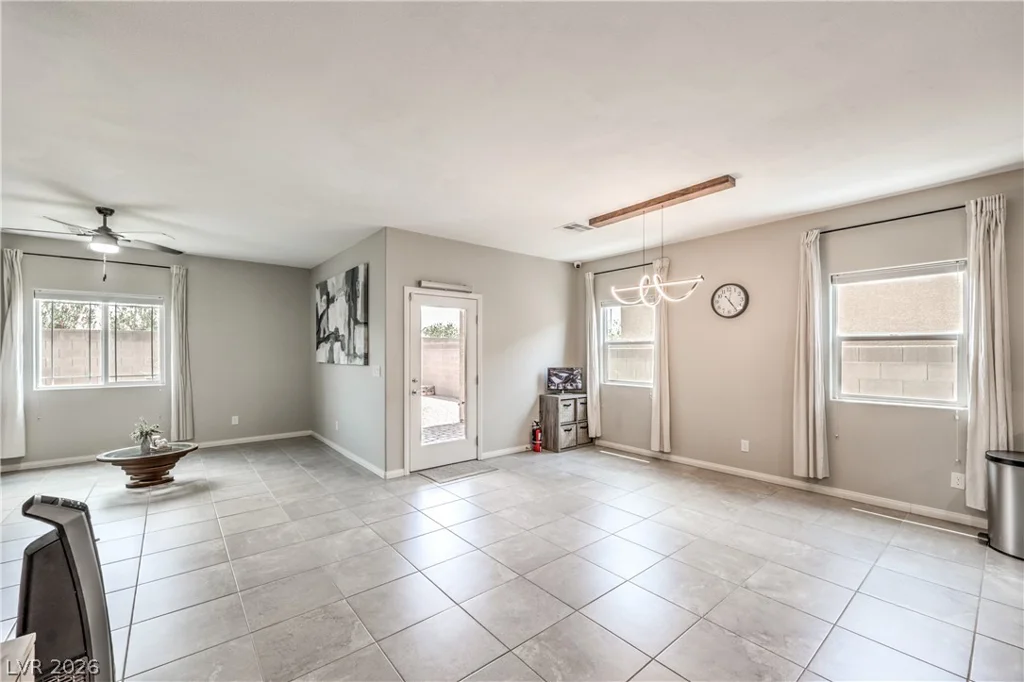 7908 Romulan, North Las Vegas, NV 89084
