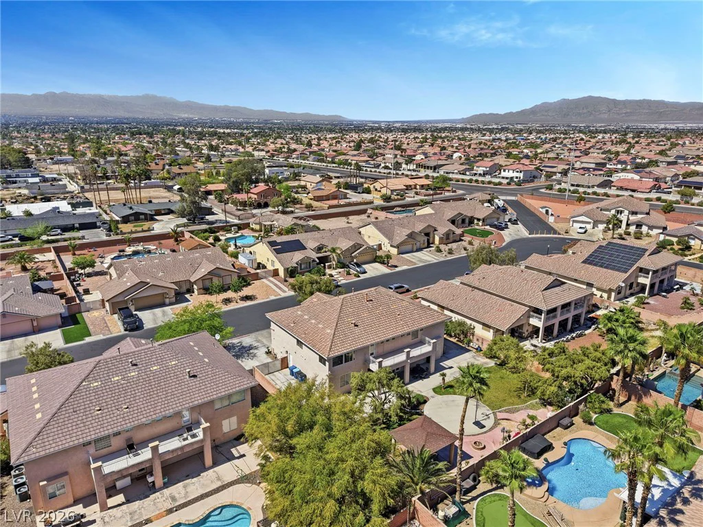 728 Lava Falls, Las Vegas, NV 89110