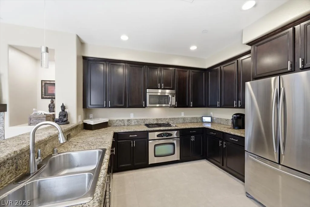 11437 Ogden Mills, Las Vegas, NV 89135