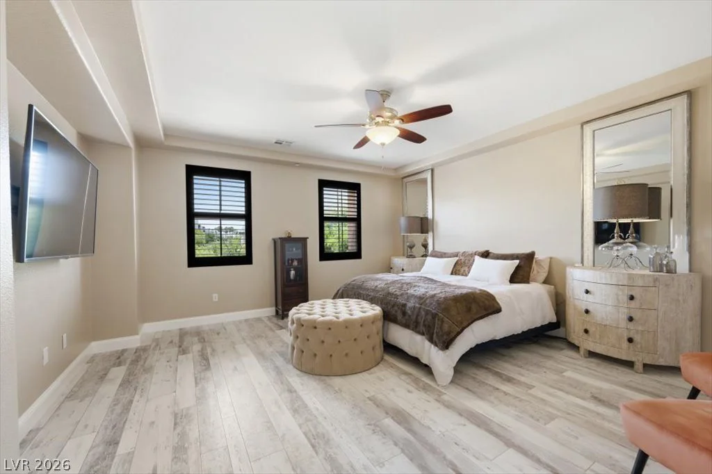 11437 Ogden Mills, Las Vegas, NV 89135