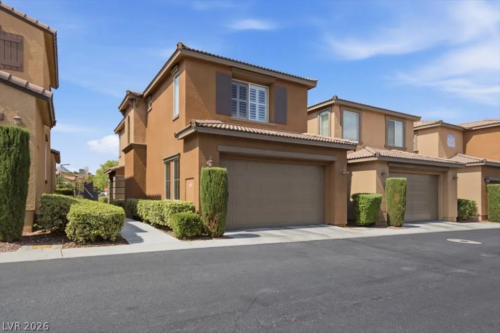 11437 Ogden Mills, Las Vegas, NV 89135