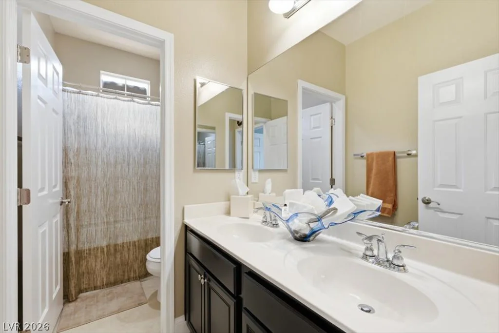 11437 Ogden Mills, Las Vegas, NV 89135