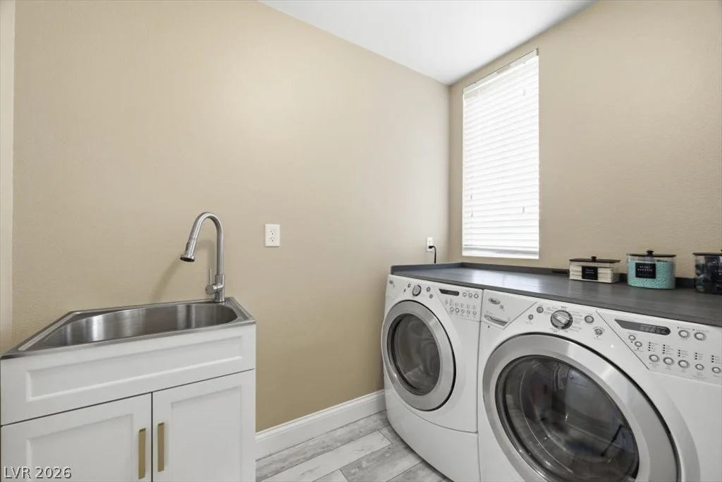 11437 Ogden Mills, Las Vegas, NV 89135