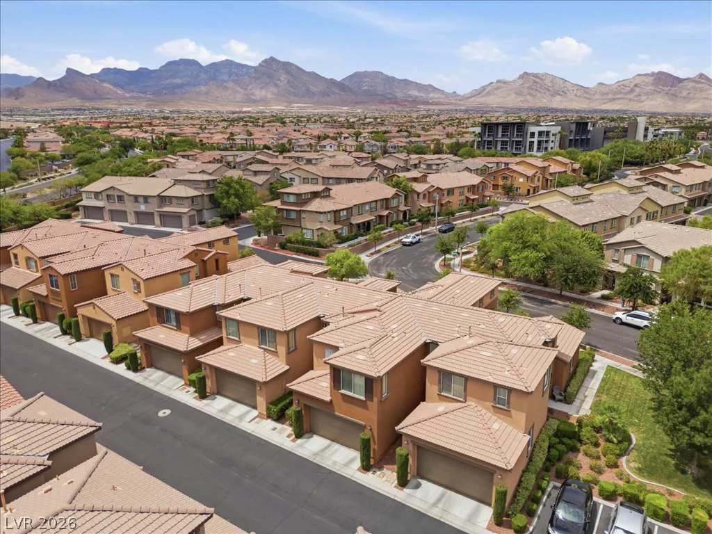 11437 Ogden Mills, Las Vegas, NV 89135