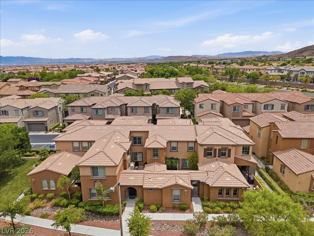 11437 Ogden Mills, Las Vegas, NV 89135