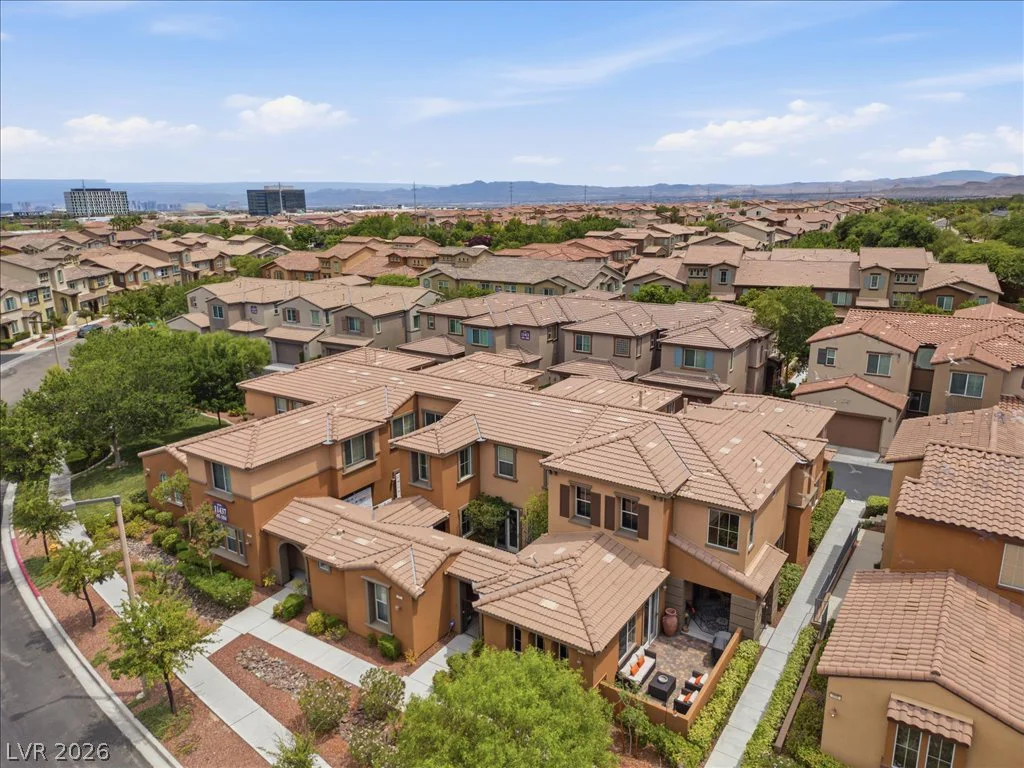 11437 Ogden Mills, Las Vegas, NV 89135