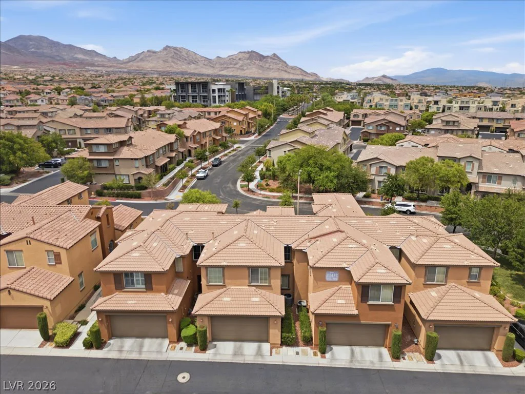 11437 Ogden Mills, Las Vegas, NV 89135