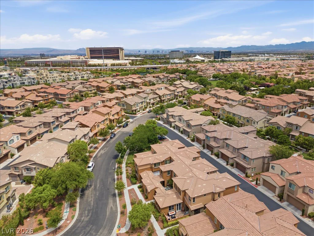 11437 Ogden Mills, Las Vegas, NV 89135