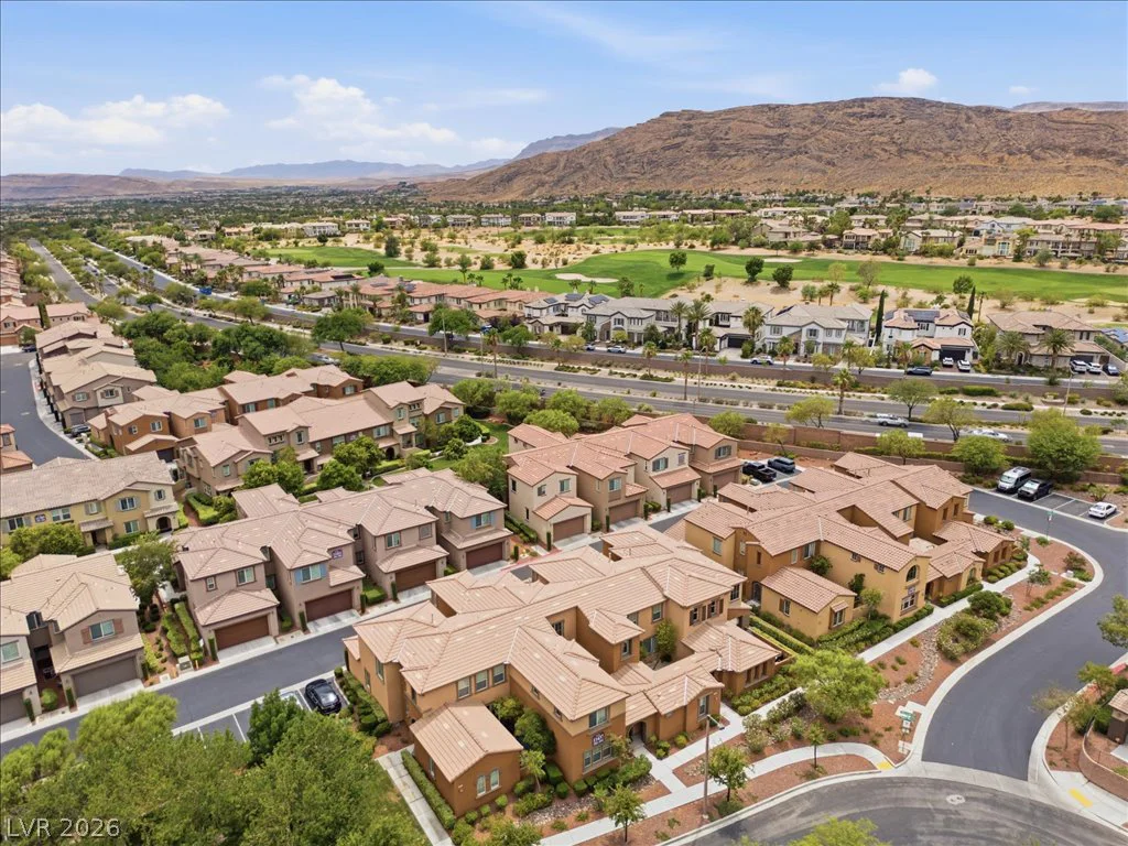 11437 Ogden Mills, Las Vegas, NV 89135