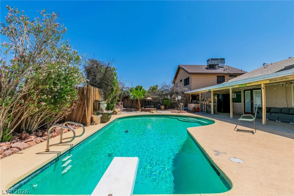 4460 Cranbrook, Las Vegas, NV 89103