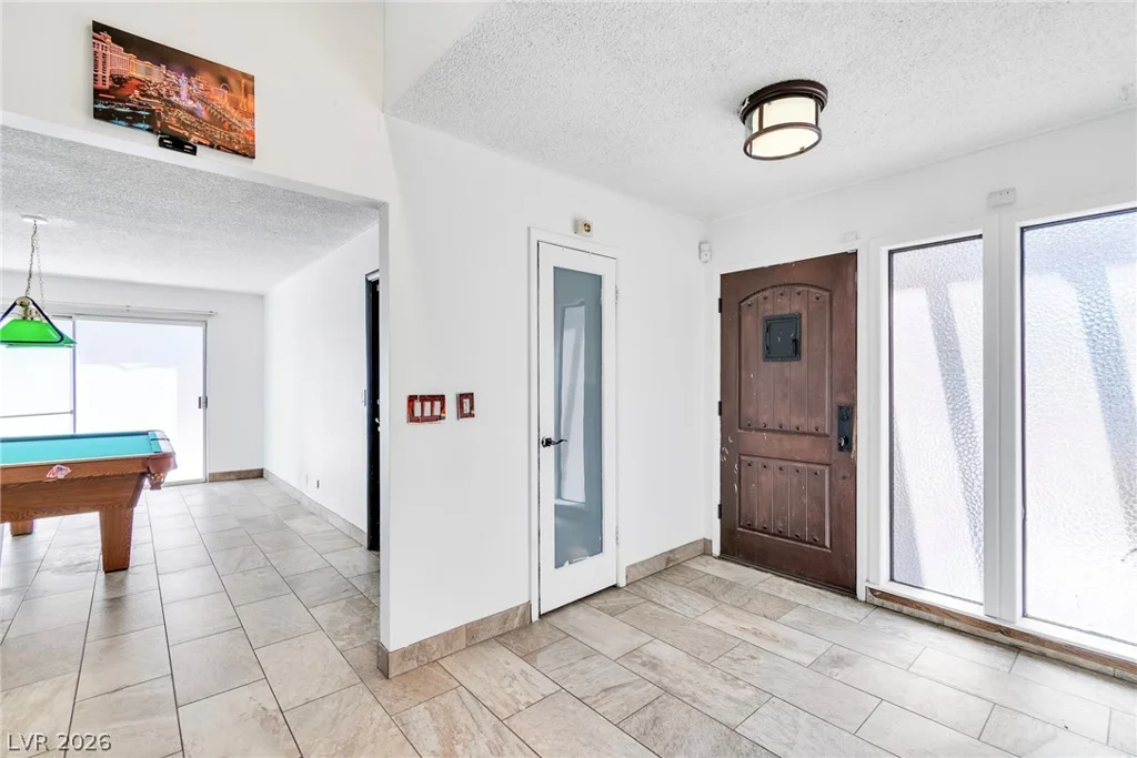 4460 Cranbrook, Las Vegas, NV 89103