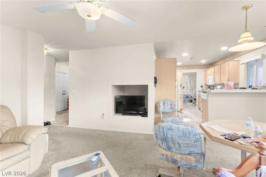 3561 Scottsbluff, Las Vegas, NV 89129