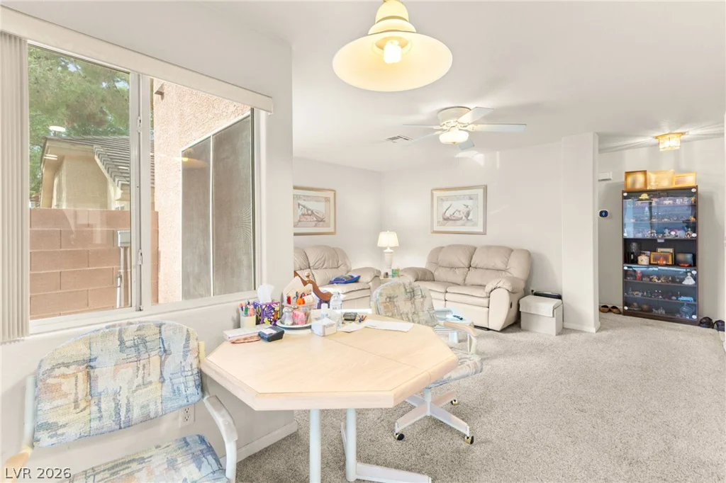 3561 Scottsbluff, Las Vegas, NV 89129