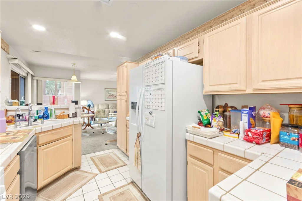 3561 Scottsbluff, Las Vegas, NV 89129