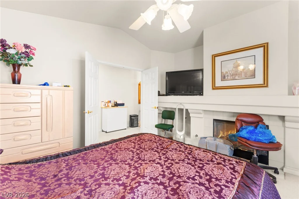 3561 Scottsbluff, Las Vegas, NV 89129