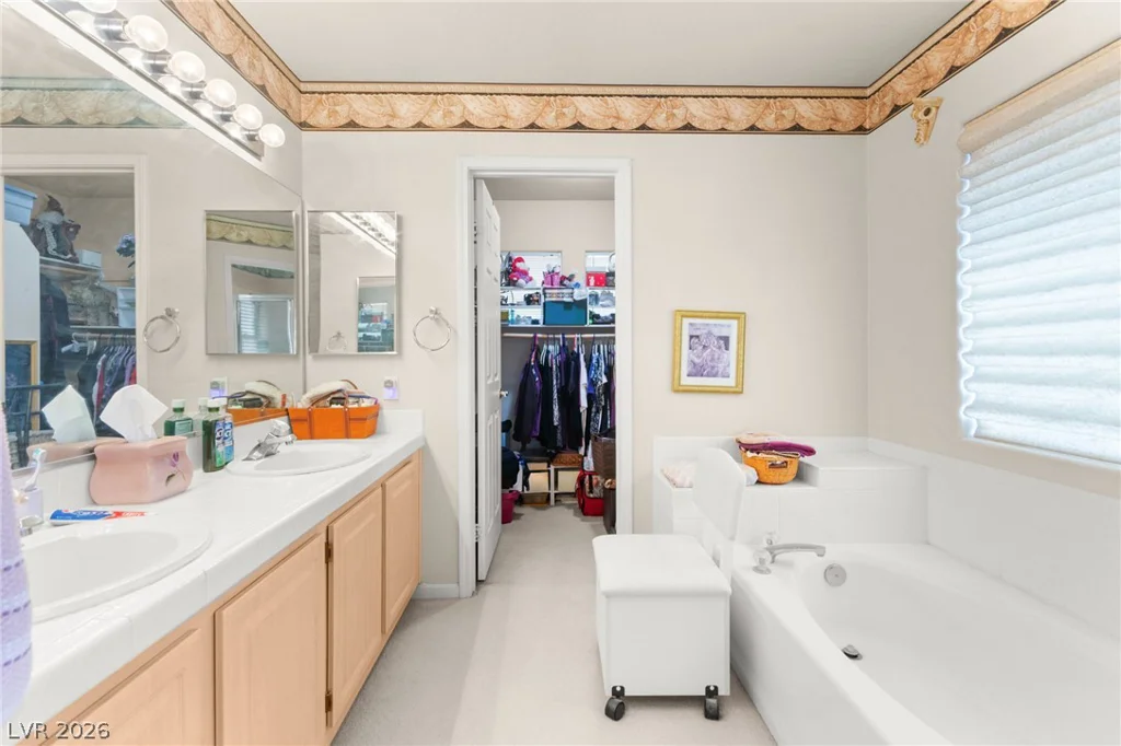 3561 Scottsbluff, Las Vegas, NV 89129