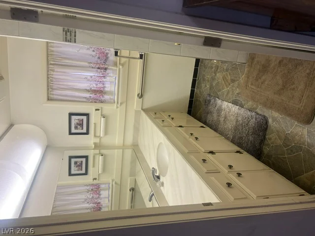 6184 Katella, Las Vegas, NV 89118