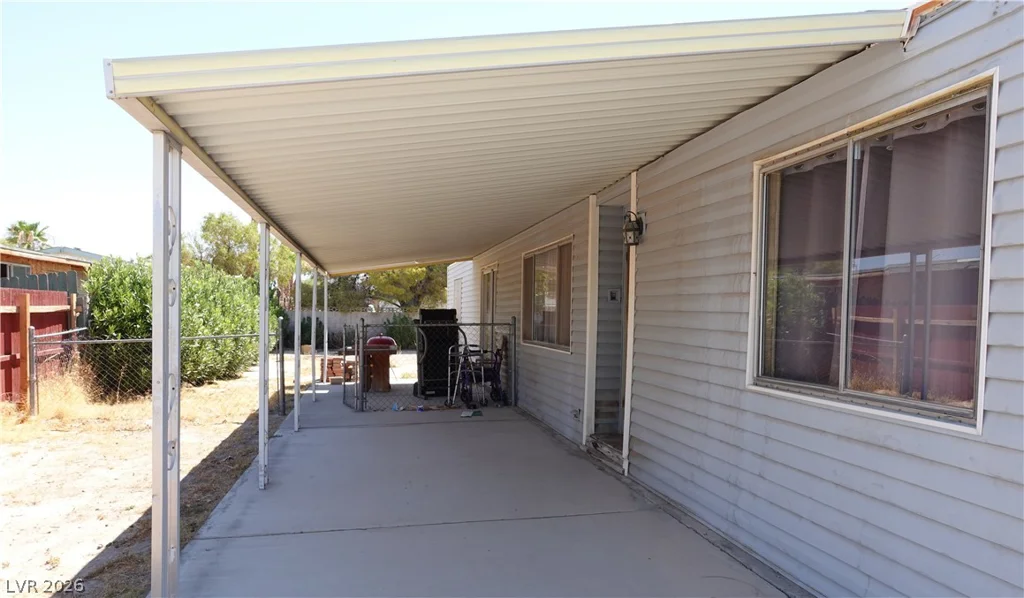 3458 Silver Bow, Las Vegas, NV 89115