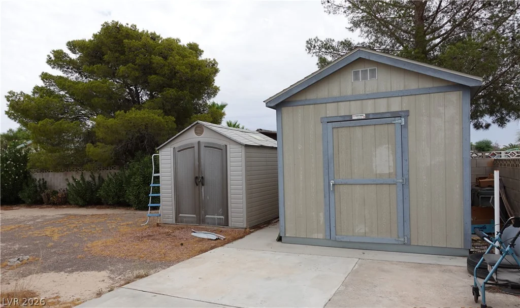 3458 Silver Bow, Las Vegas, NV 89115