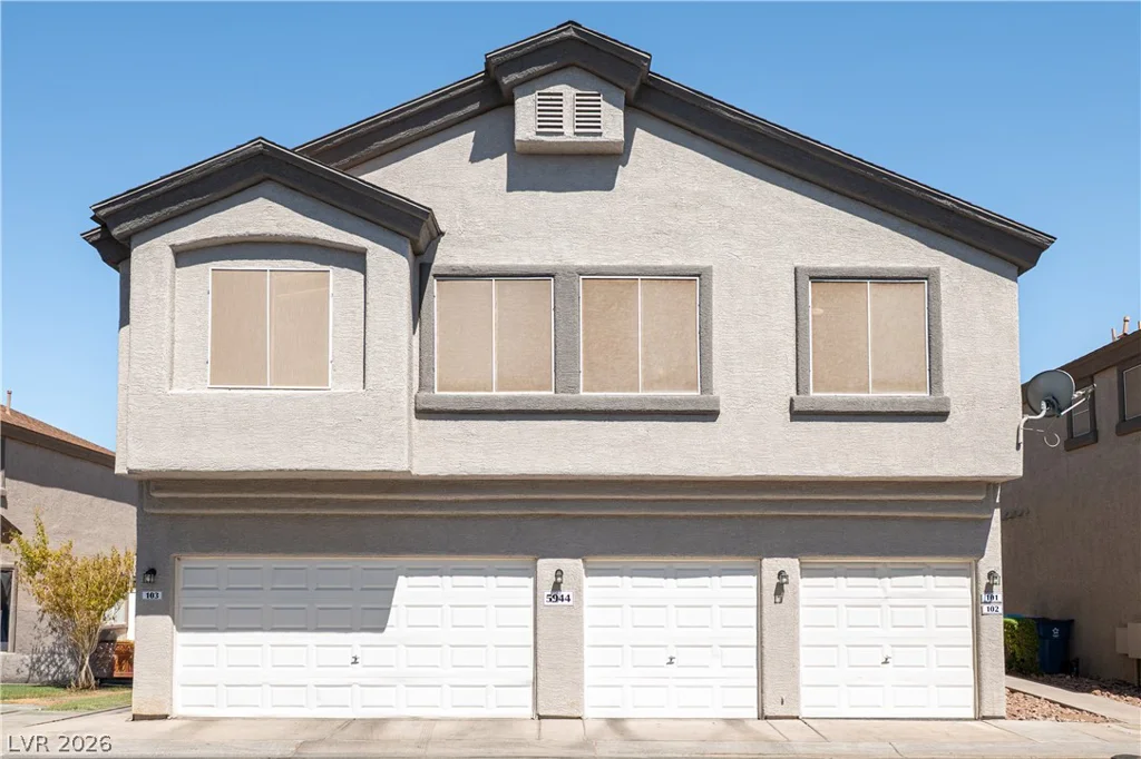 5944 Trickling Descent, Henderson, NV 89011