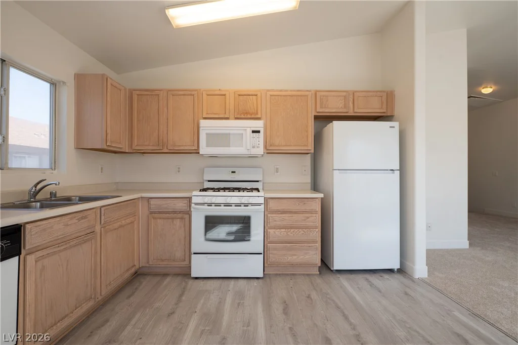 5944 Trickling Descent, Henderson, NV 89011