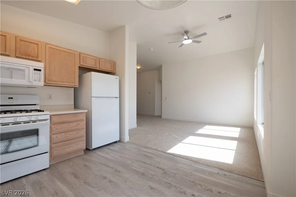 5944 Trickling Descent, Henderson, NV 89011