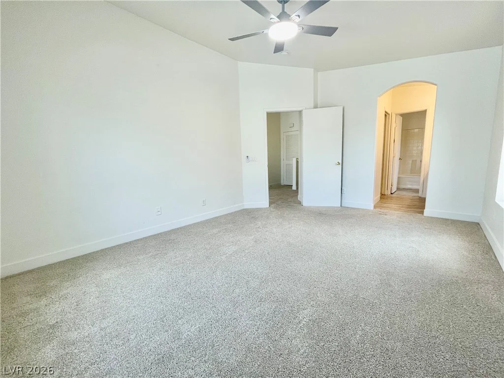 5944 Trickling Descent, Henderson, NV 89011