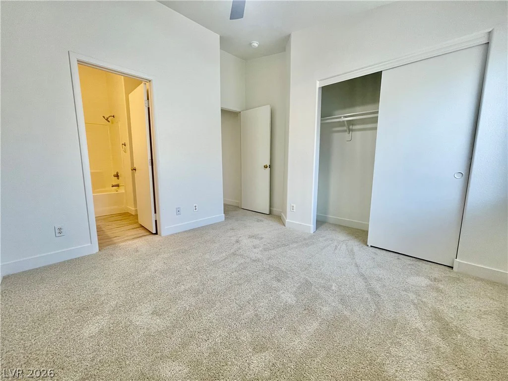 5944 Trickling Descent, Henderson, NV 89011