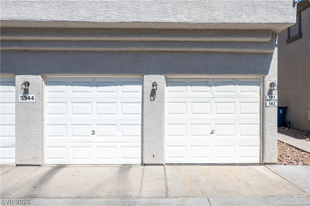 5944 Trickling Descent, Henderson, NV 89011