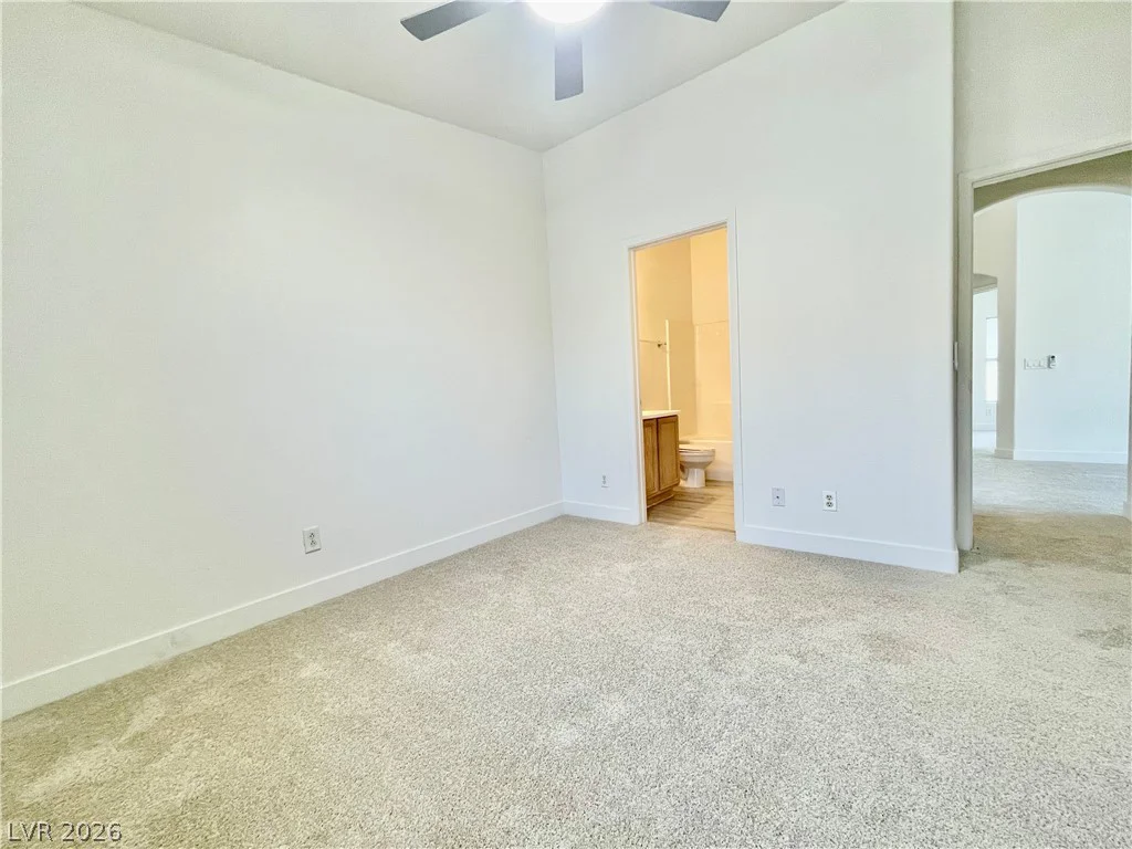 5944 Trickling Descent, Henderson, NV 89011