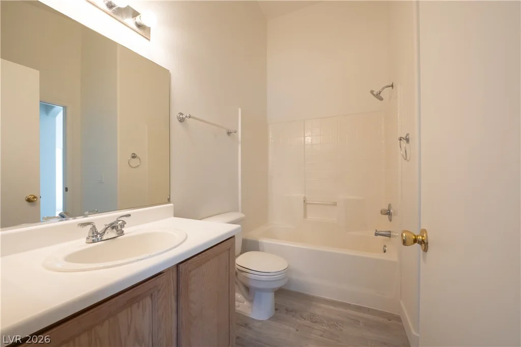 5944 Trickling Descent, Henderson, NV 89011