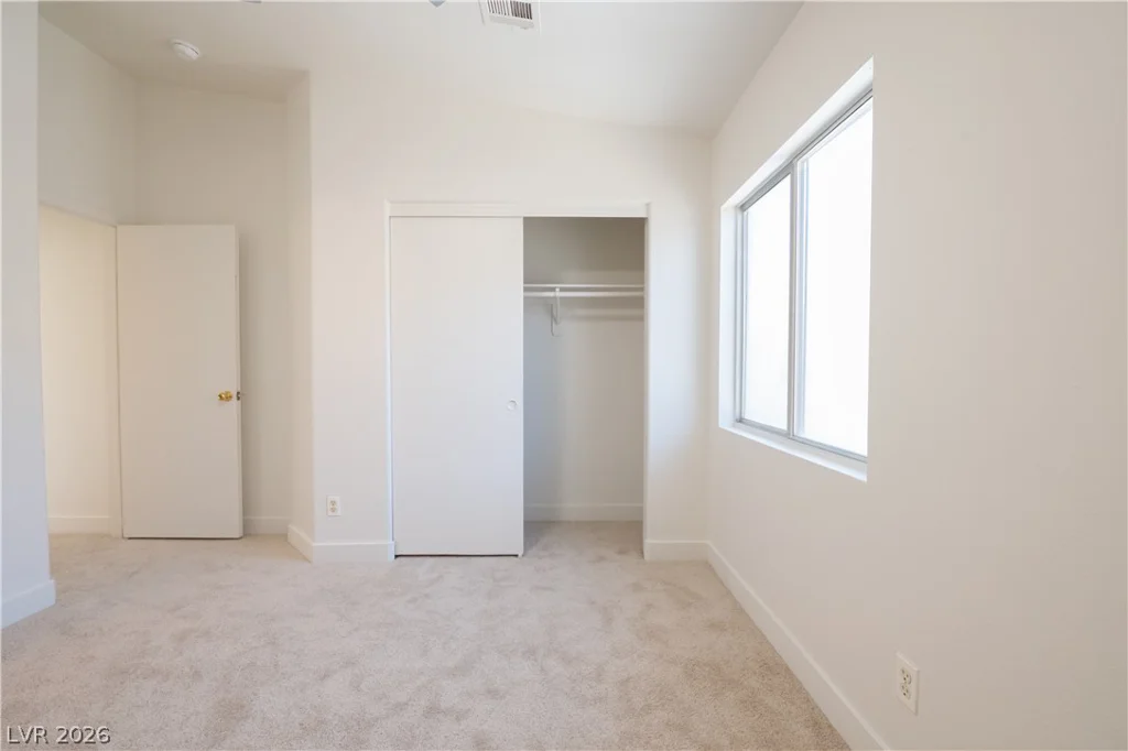 5944 Trickling Descent, Henderson, NV 89011