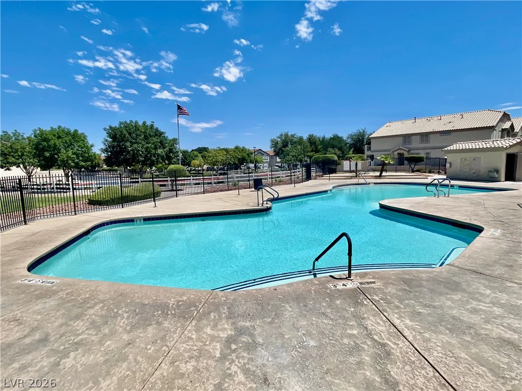 5944 Trickling Descent, Henderson, NV 89011