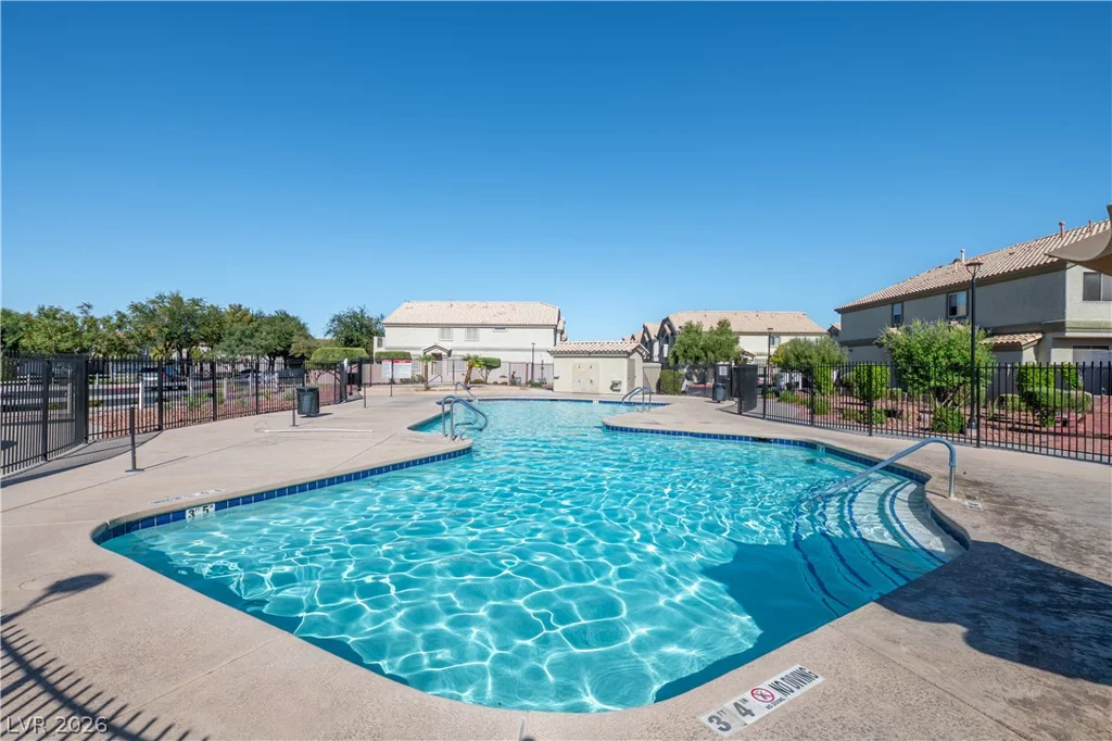 5944 Trickling Descent, Henderson, NV 89011